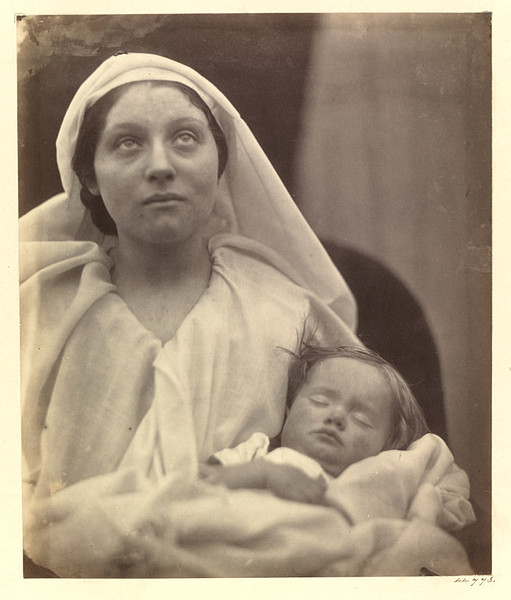 julia-margaret-cameron-la-madonna-esaltata-fervent-in-prayer-1865