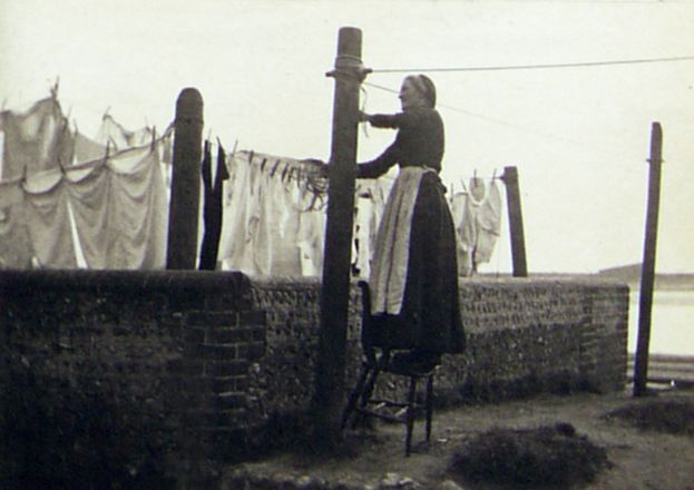 shoreham-woman-making-a-washing-line-79-81-brighton-rd-shoreham-by-sea-west-sussex-bn43-6re-uk-31-march-1891