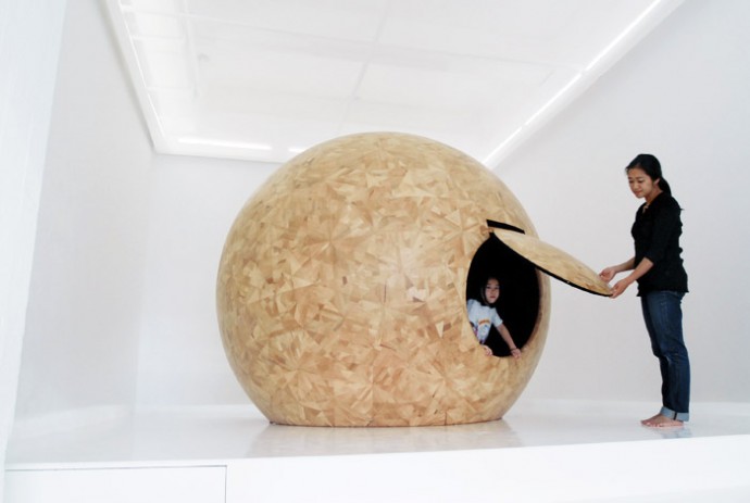 %22-0-%22-2010-4-200-pieces-of-woods-and-30-000-glass-fibers-260x260x260cm