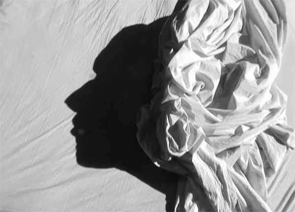 alain-fleischer-lhomme-dans-les-draps