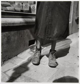 boys-feet-with-broken-shoes