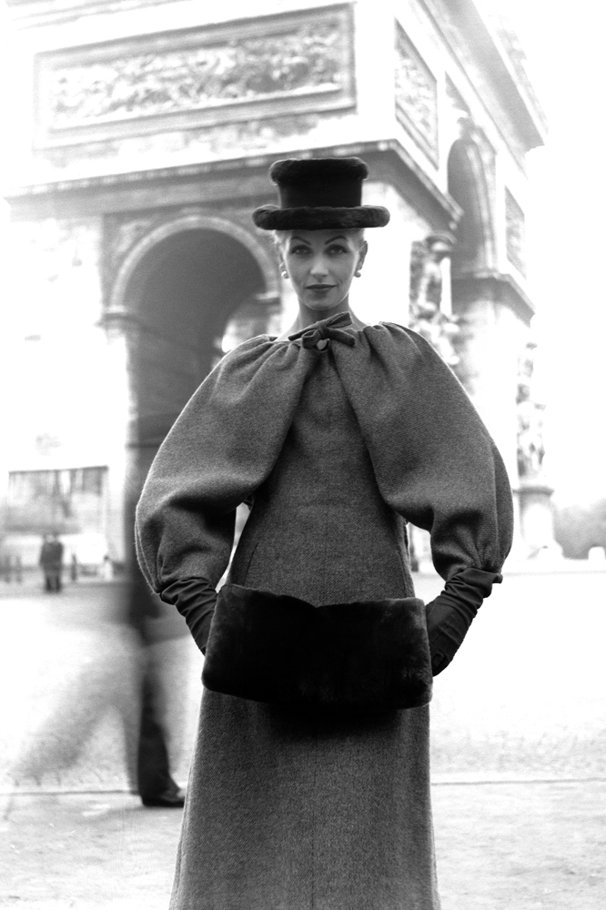 hubert-de-givenchy-paris-1955