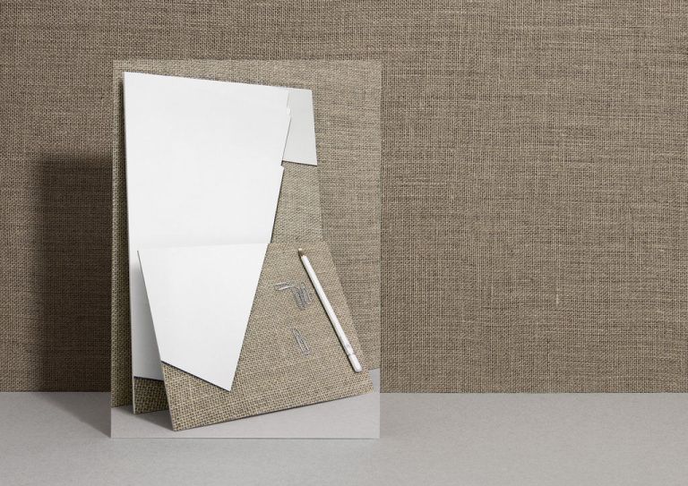 miriam-bohm-set-ii-2011-c-print-61-x-86-cm