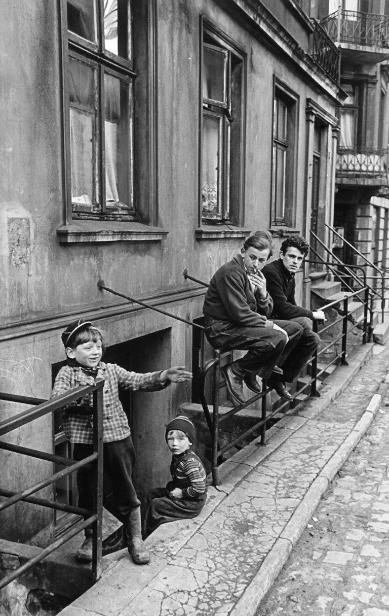 herbert_dombrowski_licht_ueber_altona_30_1955