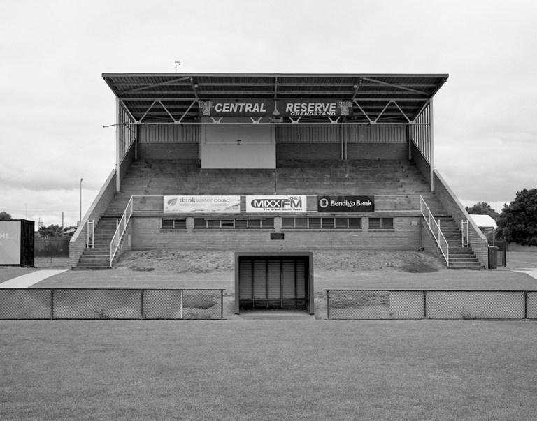 jane_brown_sporting_country_07