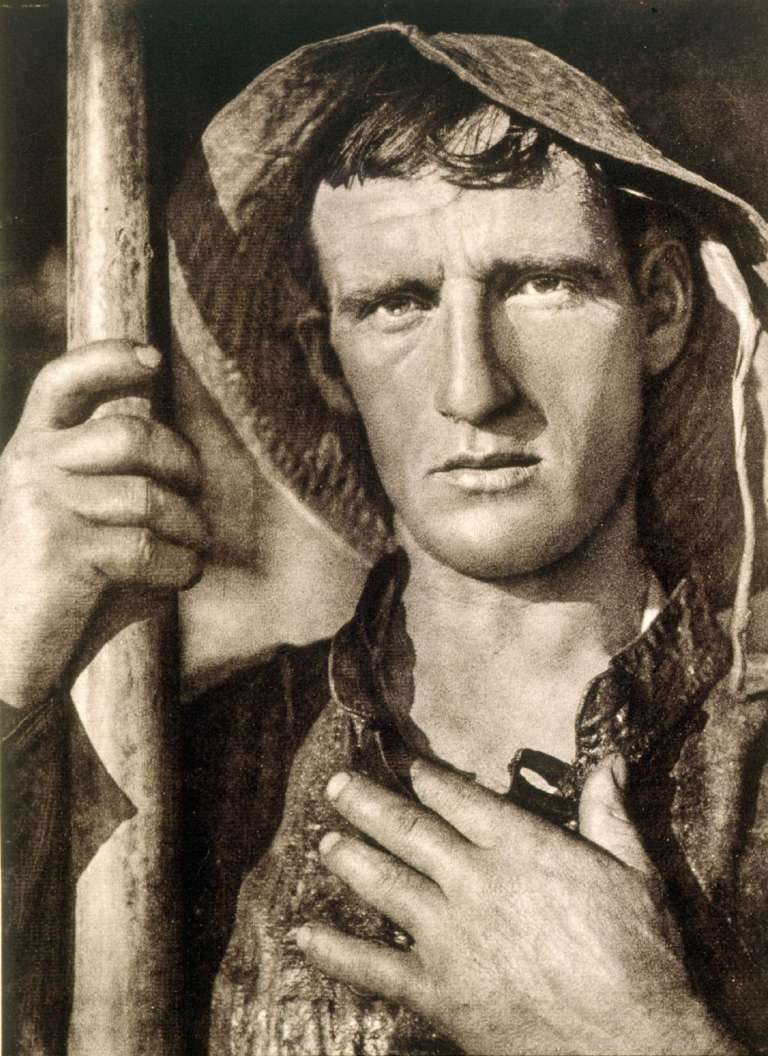 José Ortiz-Echagüe Basque Oarsman [sp. Remero Vasco] 1931 Carbon Fresson print Legado Ortiz Echagüe -University of Navarra