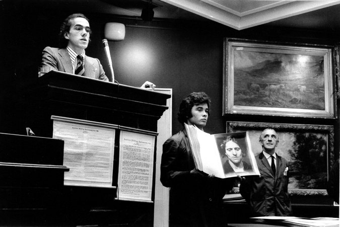 1974 auction of Julia Margaret Cameron photographs at Sotheby_s in London, bought by Wagstaff