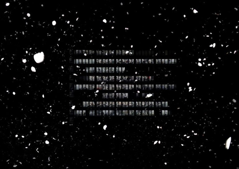 Blow-II-Sascha-Weidner-©-The-Estate-of-Artist-Sascha-Weidner