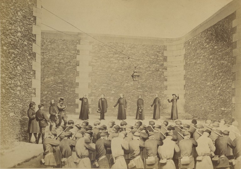 Ernest Eugène Appert, Exécution des otages, prison de la Roquette, le 24 mai 1871