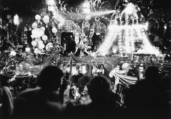 Jakob Tuggener Ohne Titel, XXXX Gelatin-silver print Collection Fotomuseum Winterthur, Estate George Reinhart