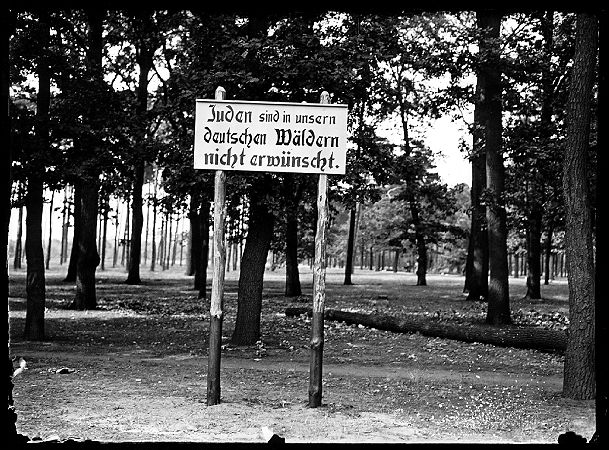 Jews are not welcome in our German forests. Surroundings of Berlin 1936