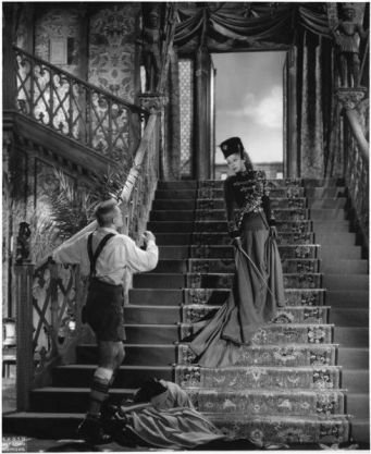 Raymond Voinquel, Jean Marais and Edwige Feuillere in L_Aigle à deux têtes directed by Jean Cocteau, 1948