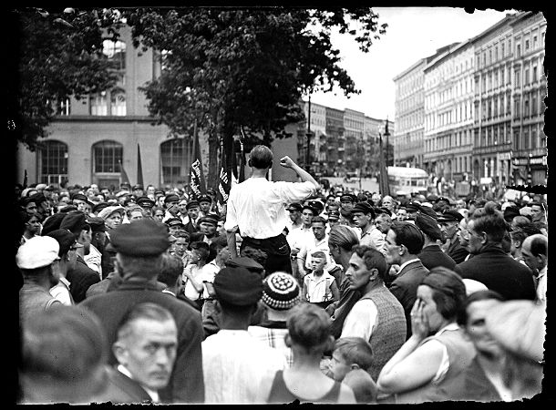 Straßenversammlung der KPD, Berlin, 1932