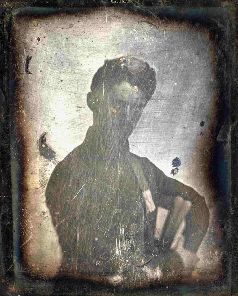 Formed around the original 1845-46 Daguerreotype condition before any enrichment plate [10] at the end of the 1970s,