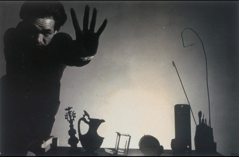 Autoportrait à minuit, 1949 © Shoji Ueda Office, Tokyo, Japon