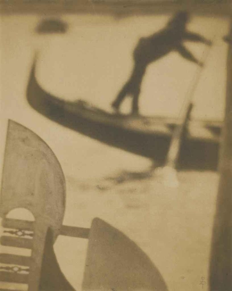 Pierre Dubreuil Venise- Une Silhouette, 1912 , 1912 silver-toned platinum print on Japanese rice paper 11¾ x 9 3:8in