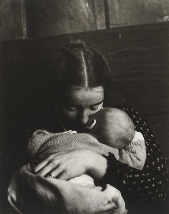 Nell Dorr, “Mother and Child,” circa 1950. © Nell Dorr:The Museum of Modern Art, New York, Gift of the photographer