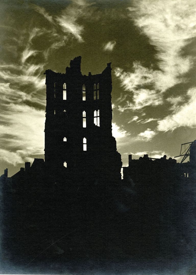 Köln, Rathaus, ca. 1944