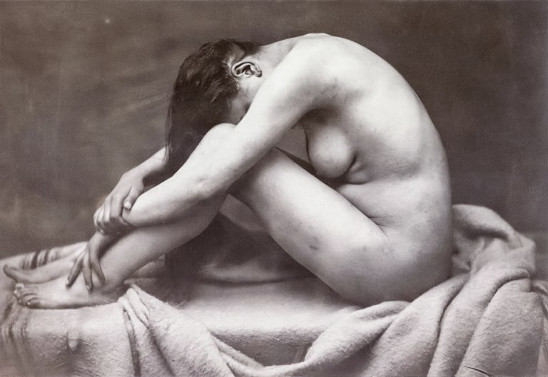 Marconi Modèle féminin assis, nu